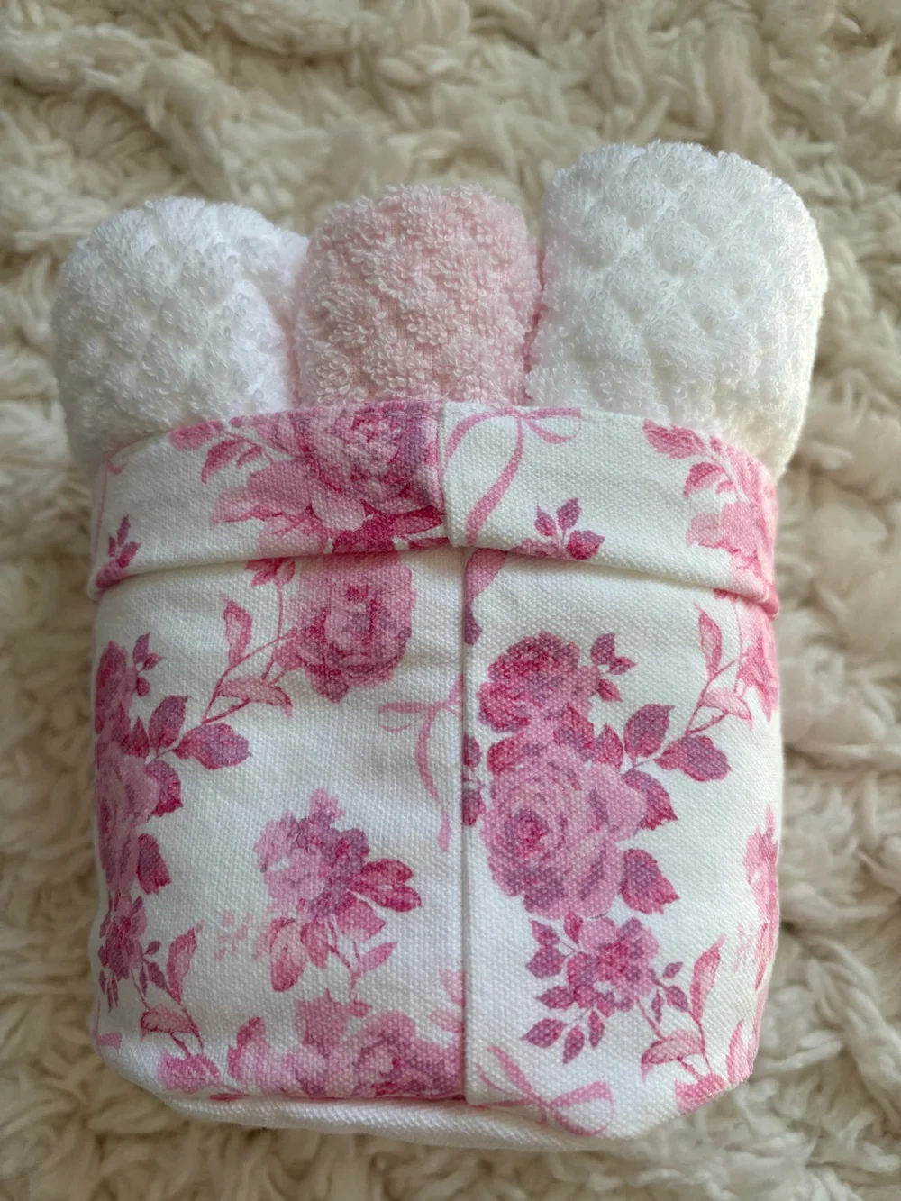 Cupcakes & Cashmere wash towels ~ set of 6 🌸🎀